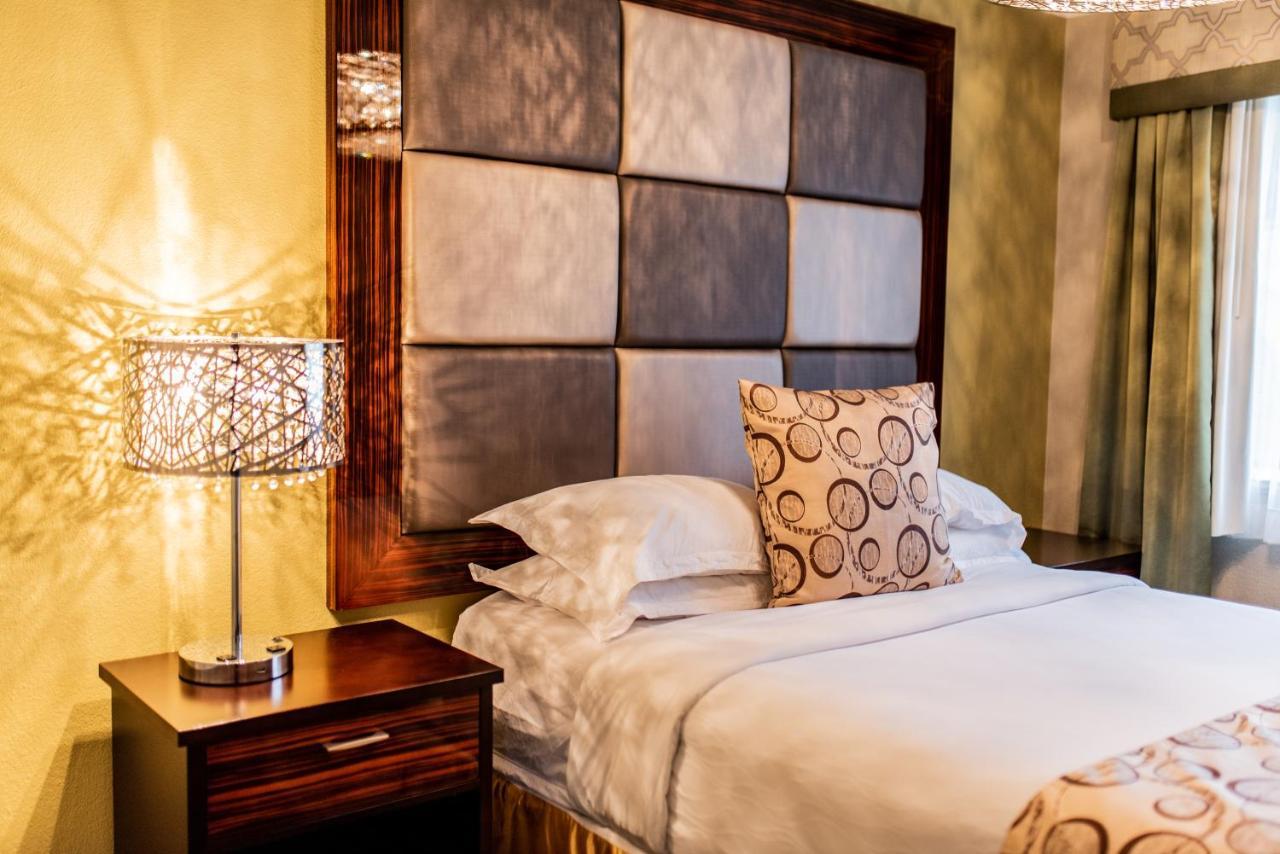 Gateway Inn And Suites ซาลิดา ภายนอก รูปภาพ