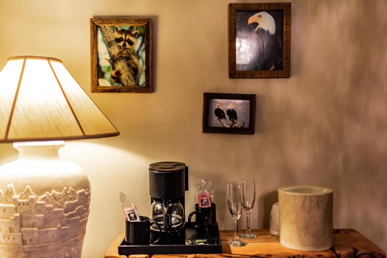 Gateway Inn And Suites ซาลิดา ภายนอก รูปภาพ